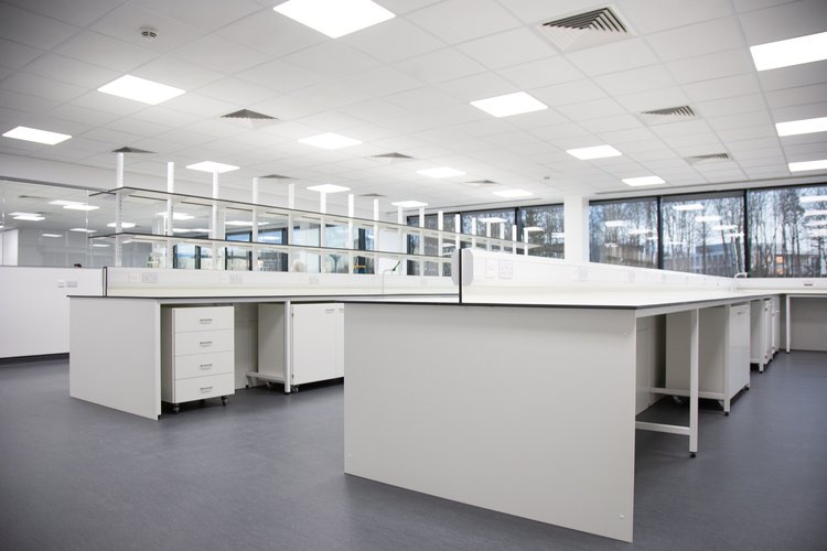 o14a Laboratory fit-out following refurbishment